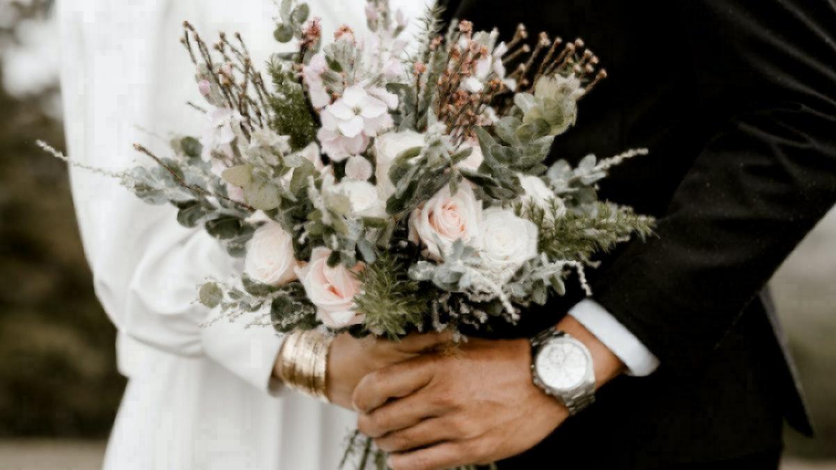 В «красивую» апрельскую дату 178 саратовских пар вступили в брак