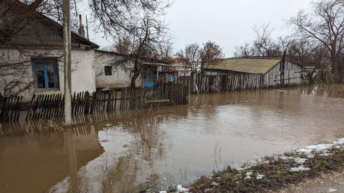 Жители полузатопленного села под Саратовом отказались от эвакуации