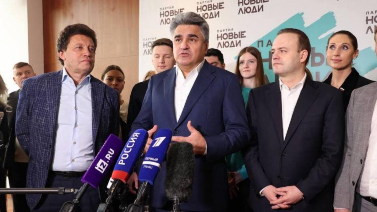«Новые люди» объединились с «Партией роста»: как это отразится на политической ситуации в Саратовской области