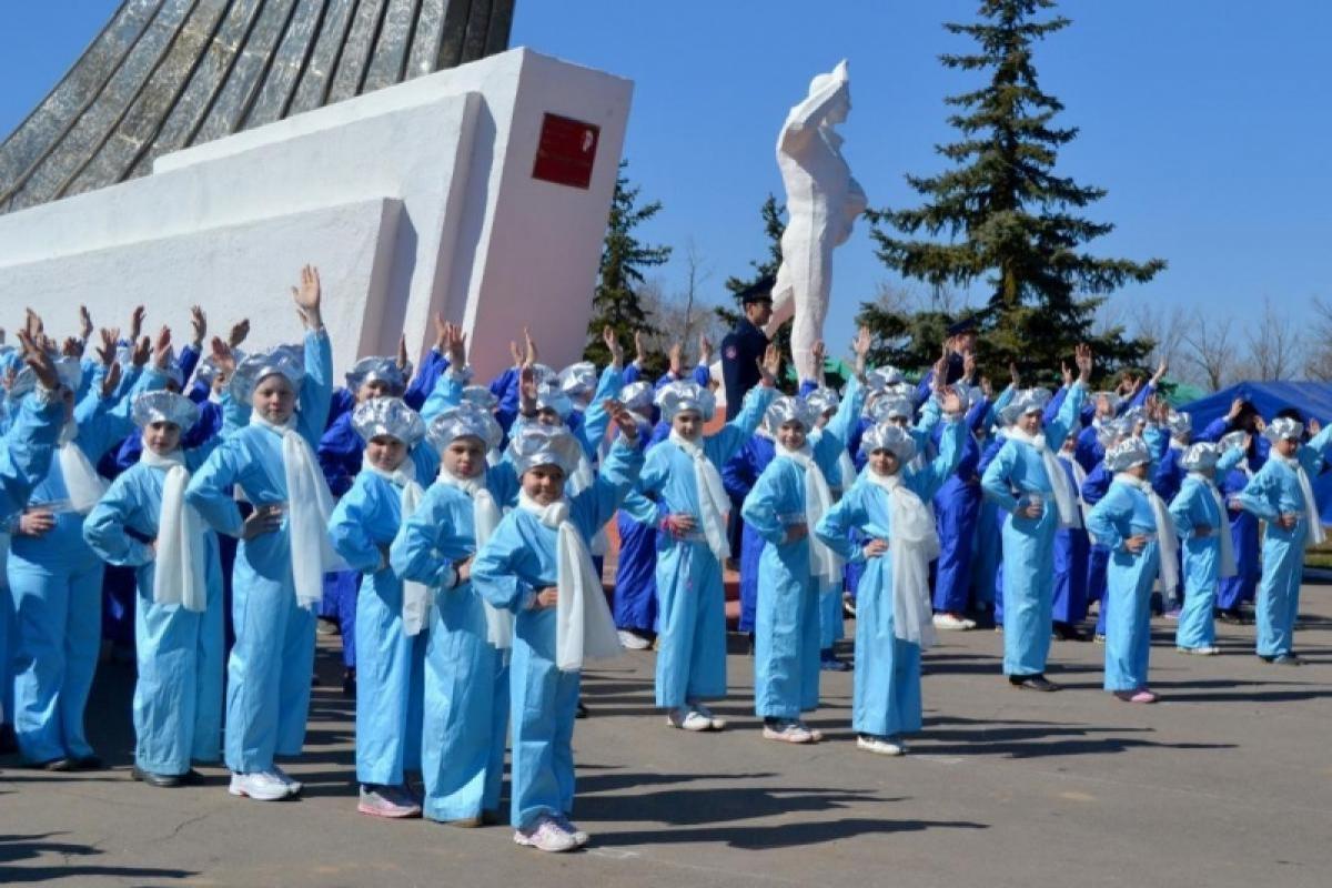 Мероприятия в орске сегодня в парке. Массовые культурные мероприятия. Массовые мероприятия 100 чел. Массовое мероприятие роспотребнадзор. Массовое мероприятие роспотребнадзор.