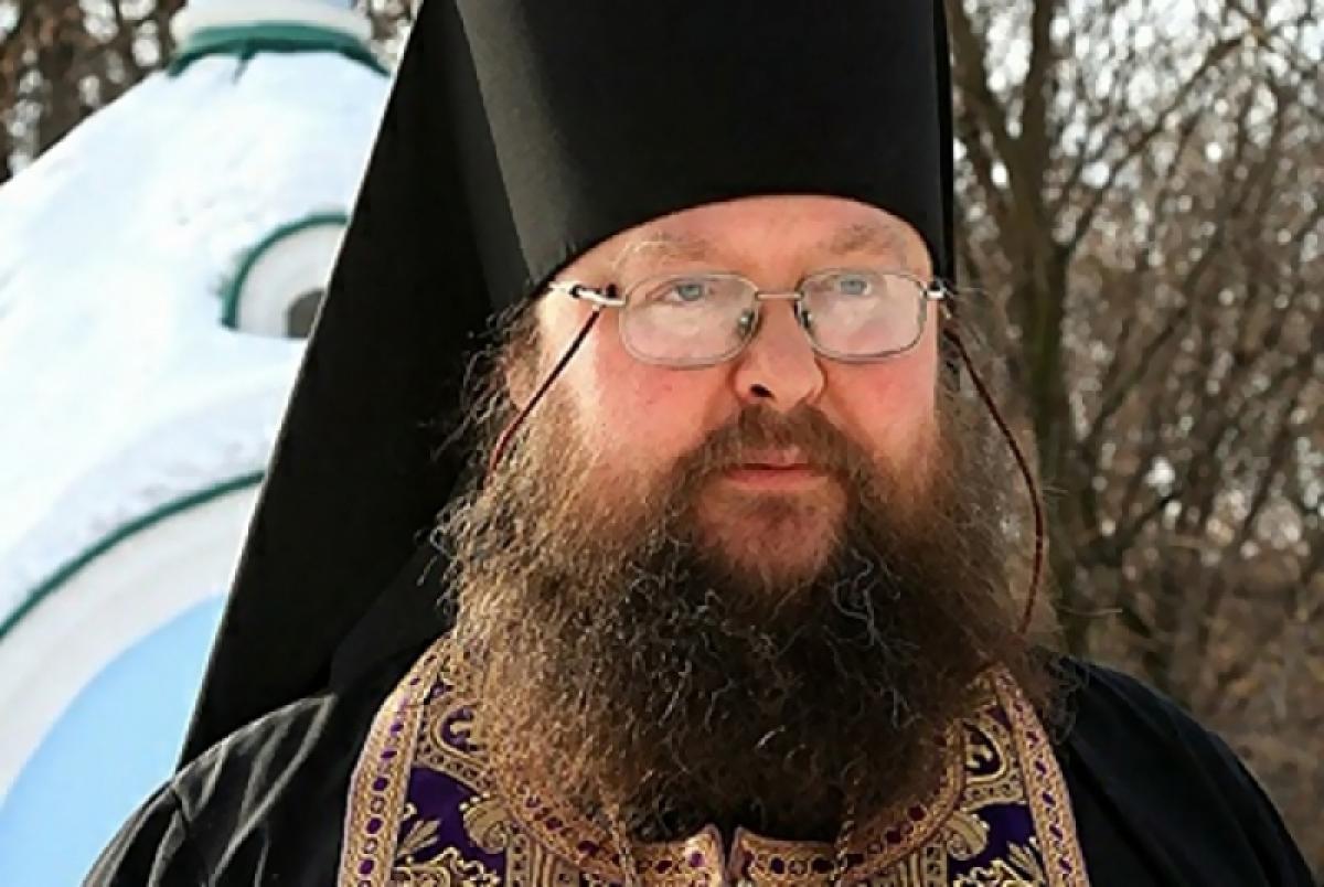 Отец Сергий: «Церковнославянский вместо английского? Не нужно воспринимать высказывания Смирнова всерьез»