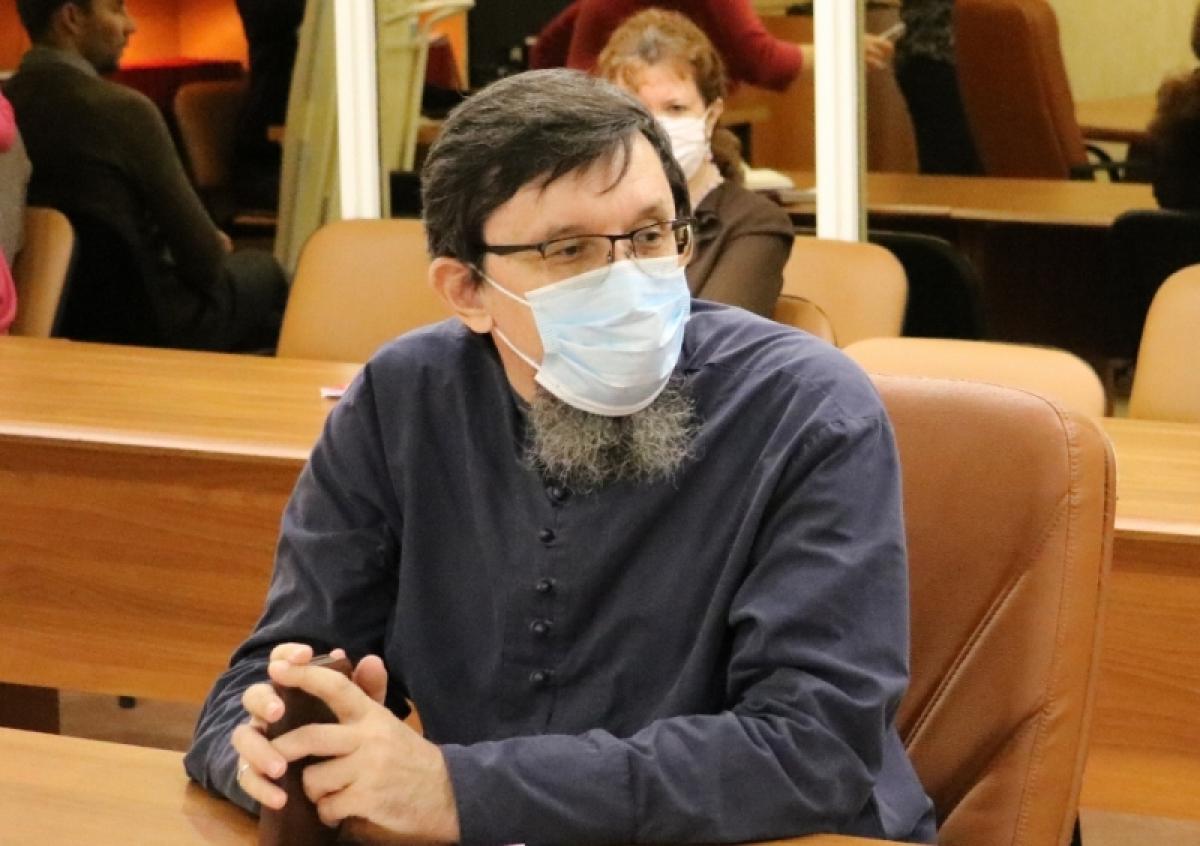 Дмитрий Чернышевский: надо принять закон о запрете чиновникам открывать рот
