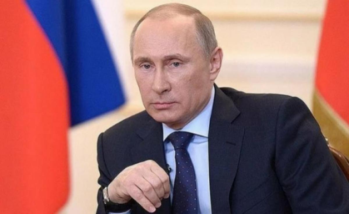 «Мастер пера»: Путин не может сказать – всем спасибо, завтра живем и трудимся, как прежде...