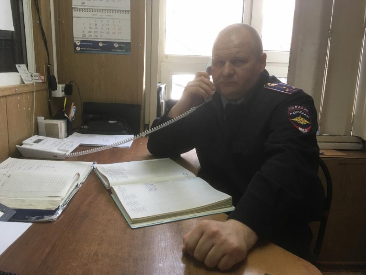 Полиция энгельс. Оперативный дежурный МВД. Энгельс их разыскивает полиция. Полицейские Энгельс. Лавров Энгельс полиция.