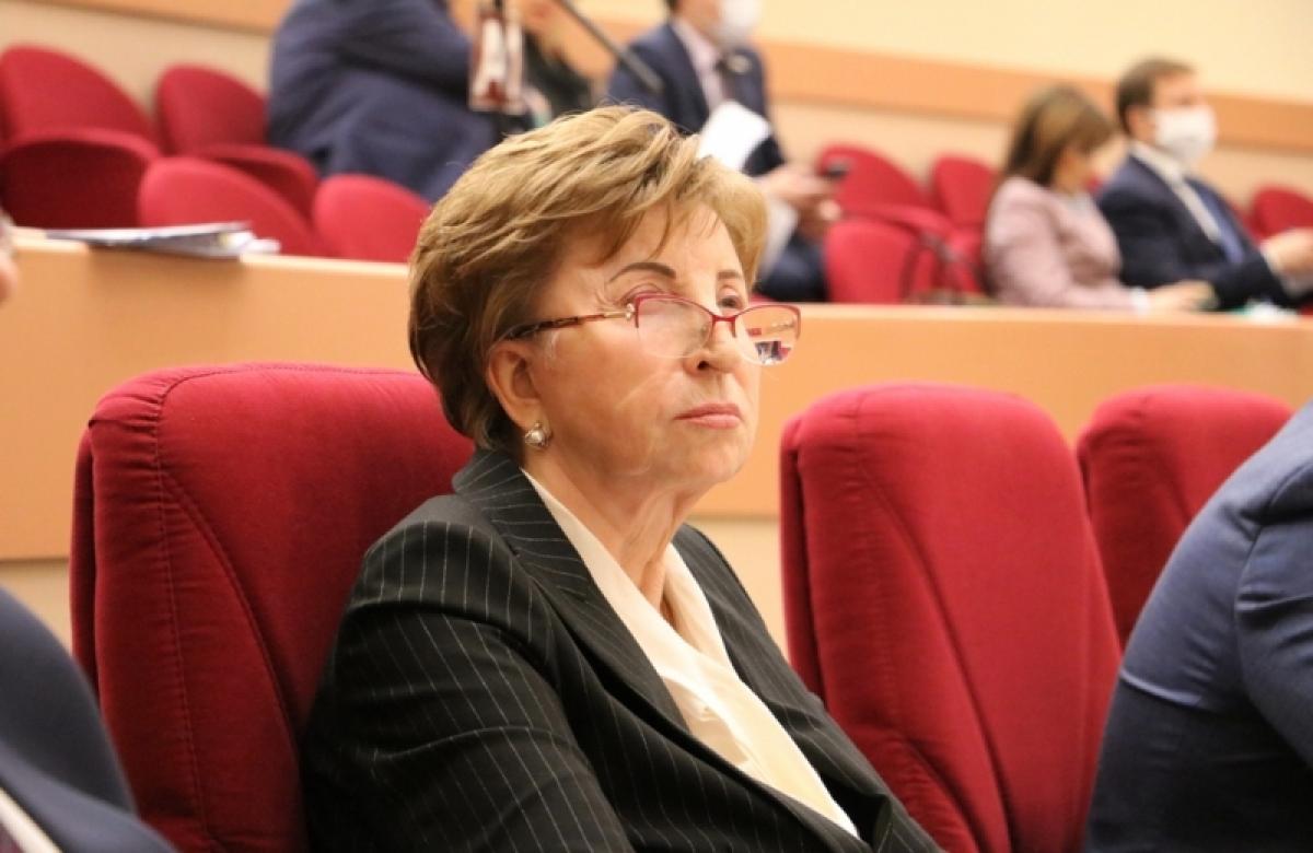 Зинаида Самсонова: чтобы победить кризис, правительству нужно распечатать «кубышку» ФНБ
